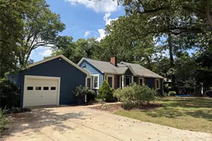 4318 Raney Way, Charlotte, NC 28205 - Photo 3