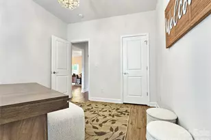 404 Skipwith Pl, Charlotte, NC 28217 - Photo 13