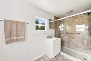 1115 Lenoir Ave SW, Lenoir, NC 28645 - Photo 11