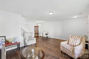 6720 Cypress Tree Ln, Charlotte, NC 28215 - Photo 7