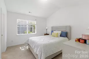6720 Cypress Tree Ln, Charlotte, NC 28215 - Photo 17