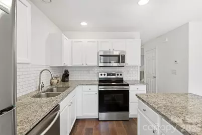 6720 Cypress Tree Lane, Charlotte, NC 28215 - Photo 13