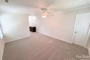 6735 Carmel Hills Dr, Charlotte, NC 28226 - Photo 9