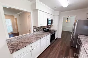 6735 Carmel Hills Dr, Charlotte, NC 28226 - Photo 17