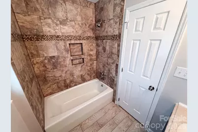 6735 Carmel Hills Drive, Charlotte, NC 28226 - Photo 15