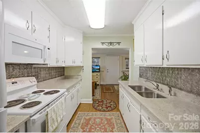 204 Memorial Drive, Clover, SC 29710 - Photo 11
