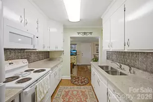 204 Memorial Dr, Clover, SC 29710 - Photo 11