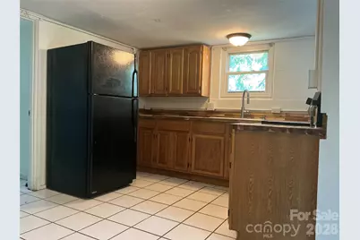 827 Forest Street, Hendersonville, NC 28739 - Photo 7