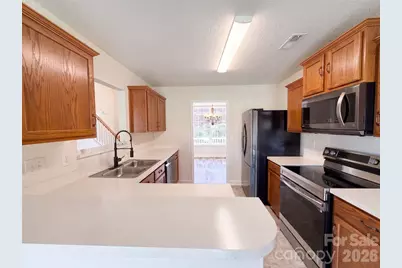 9244 Simonton Drive, Charlotte, NC 28269 - Photo 9