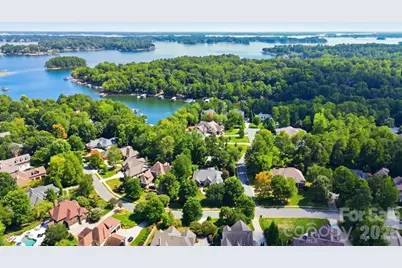 7832 Chapel Creek Drive, Denver, NC 28037 - Photo 47