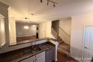 13210 Eastfield Village Ln, Charlotte, NC 28269 - Photo 3