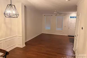 13210 Eastfield Village Ln, Charlotte, NC 28269 - Photo 11