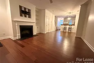 13210 Eastfield Village Ln, Charlotte, NC 28269 - Photo 5