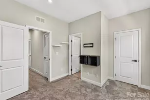 324 Yorkshire Dr, Charlotte, NC 28217 - Photo 27