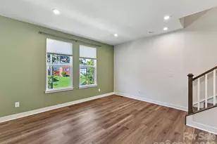 324 Yorkshire Dr, Charlotte, NC 28217 - Photo 13