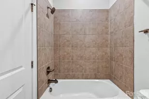 324 Yorkshire Dr, Charlotte, NC 28217 - Photo 29