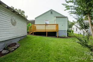 1476 Hickory Ave, Albemarle, NC 28001 - Photo 25