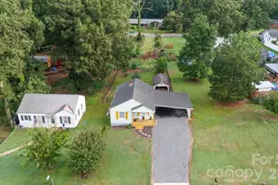 1476 Hickory Ave, Albemarle, NC 28001 - Photo 27