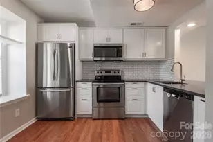 2744 Von Thuringer Ct, Charlotte, NC 28210 - Photo 3