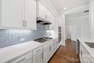 10112 Claire Vista Dr, Charlotte, NC 28277 - Photo 7