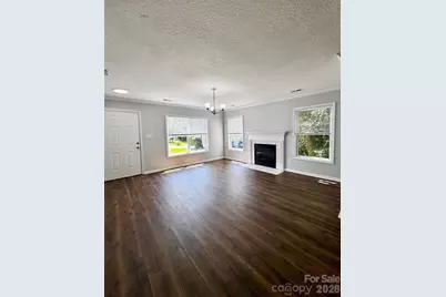 805 Mattox Court, Charlotte, NC 28216 - Photo 5