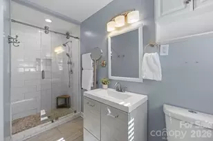 7701 Shady Ln, Charlotte, NC 28215 - Photo 21