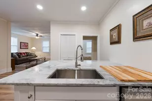 1208 Phillips Ct, Gastonia, NC 28052 - Photo 3