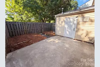 8042 Regent Park Lane, Charlotte, NC 28210 - Photo 23