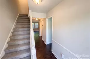 8042 Regent Park Ln, Charlotte, NC 28210 - Photo 11