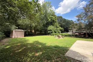 1427 Churchill Dr, Gastonia, NC 28054 - Photo 3