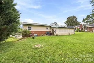 316 Hibriten Dr SW, Lenoir, NC 28645 - Photo 17