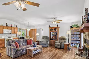 117 Pinellas Ln, Waynesville, NC 28785 - Photo 9