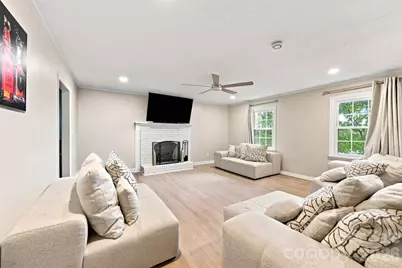 436 Peace Haven Road, Winston Salem, NC 27103 - Photo 3