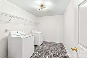 436 Peace Haven Rd, Winston Salem, NC 27103 - Photo 25