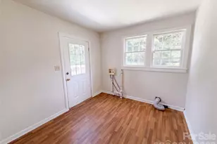 1006 Peachtree Rd, Charlotte, NC 28216 - Photo 15