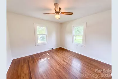 1006 Peachtree Road, Charlotte, NC 28216 - Photo 11