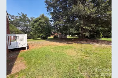 1006 Peachtree Road, Charlotte, NC 28216 - Photo 17