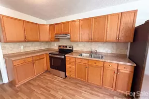 1006 Peachtree Rd, Charlotte, NC 28216 - Photo 7