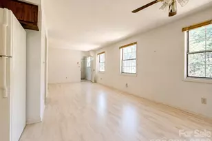 116 Falling Waters Rd, Hendersonville, NC 28792 - Photo 3