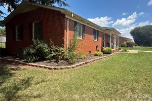 1710 Patrick Ave, Boiling Springs, NC 28152 - Photo 5