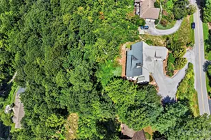 851 Sunlight Ridge Dr, Hendersonville, NC 28792 - Photo 47