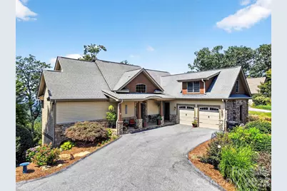 851 Sunlight Ridge Drive, Hendersonville, NC 28792 - Photo 9