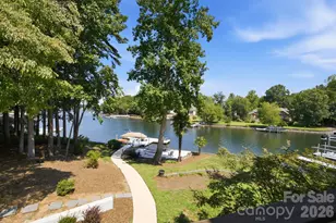19318 Mary Ardrey Cir, Cornelius, NC 28031 - Photo 3