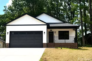 511 N State St, Lincolnton, NC 28092 - Photo 1
