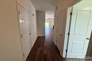 6816 Pennyroyal Wy, Charlotte, NC 28216 - Photo 17