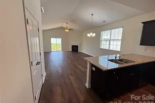 6816 Pennyroyal Wy, Charlotte, NC 28216 - Photo 5