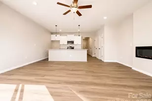 3048 Aberleaf Ln, Charlotte, NC 28227 - Photo 5