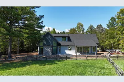 2303 Paddock Circle, Morganton, NC 28655 - Photo 7