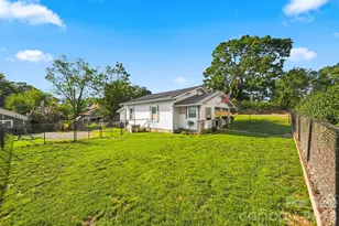 213 Colombo St NW, Valdese, NC 28690 - Photo 13