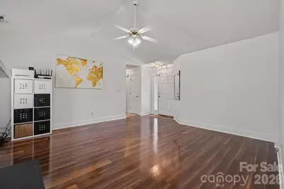 4437 Craven Hill Drive, Charlotte, NC 28216 - Photo 5